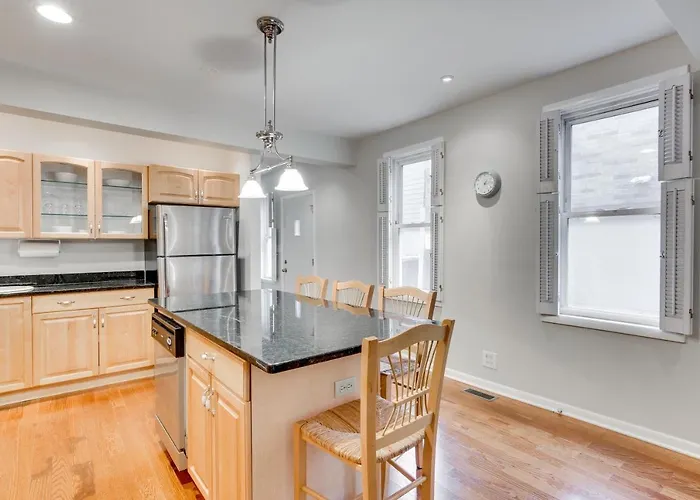 Pet Friendly! Historic River West Neighborhood - Easy Access To O'hare Apts * Chicago