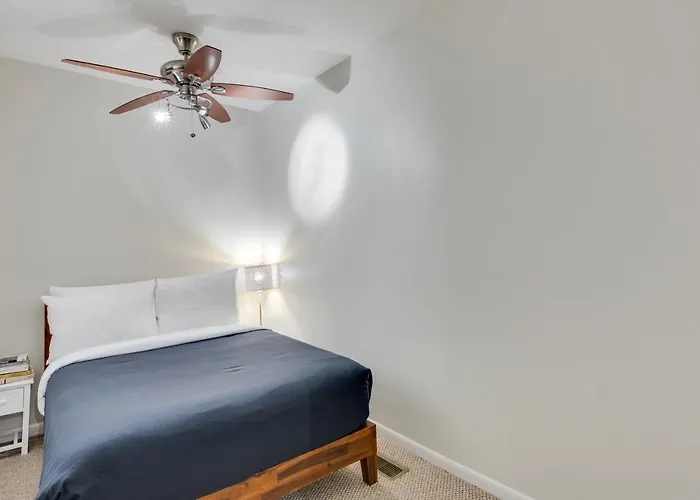 Pet Friendly! Historic River West Neighborhood - Easy Access To O'hare Apts Apartment Chicago