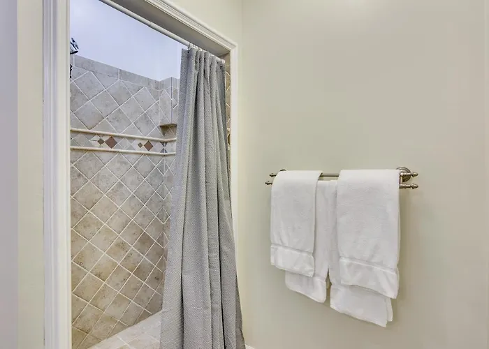 Pet Friendly! Historic River West Neighborhood - Easy Access To O'hare Apts Chicago